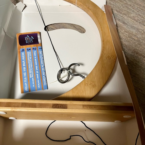 NWT Tiki Toss Desktop Edition The original hook & ring game - Picture 9 of 12